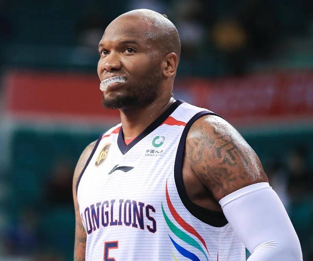 堡垒都是从内部攻破的原话